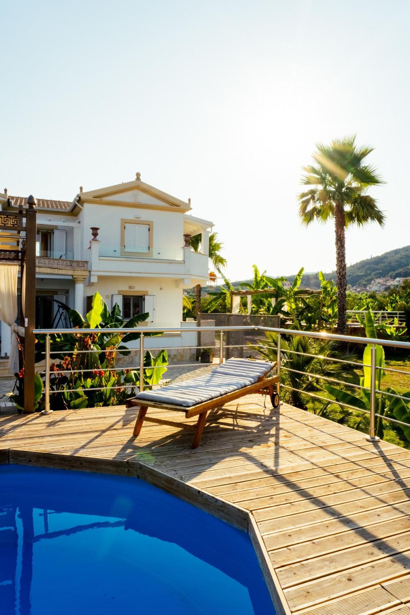 τhalasso Palace Homes * Petrití