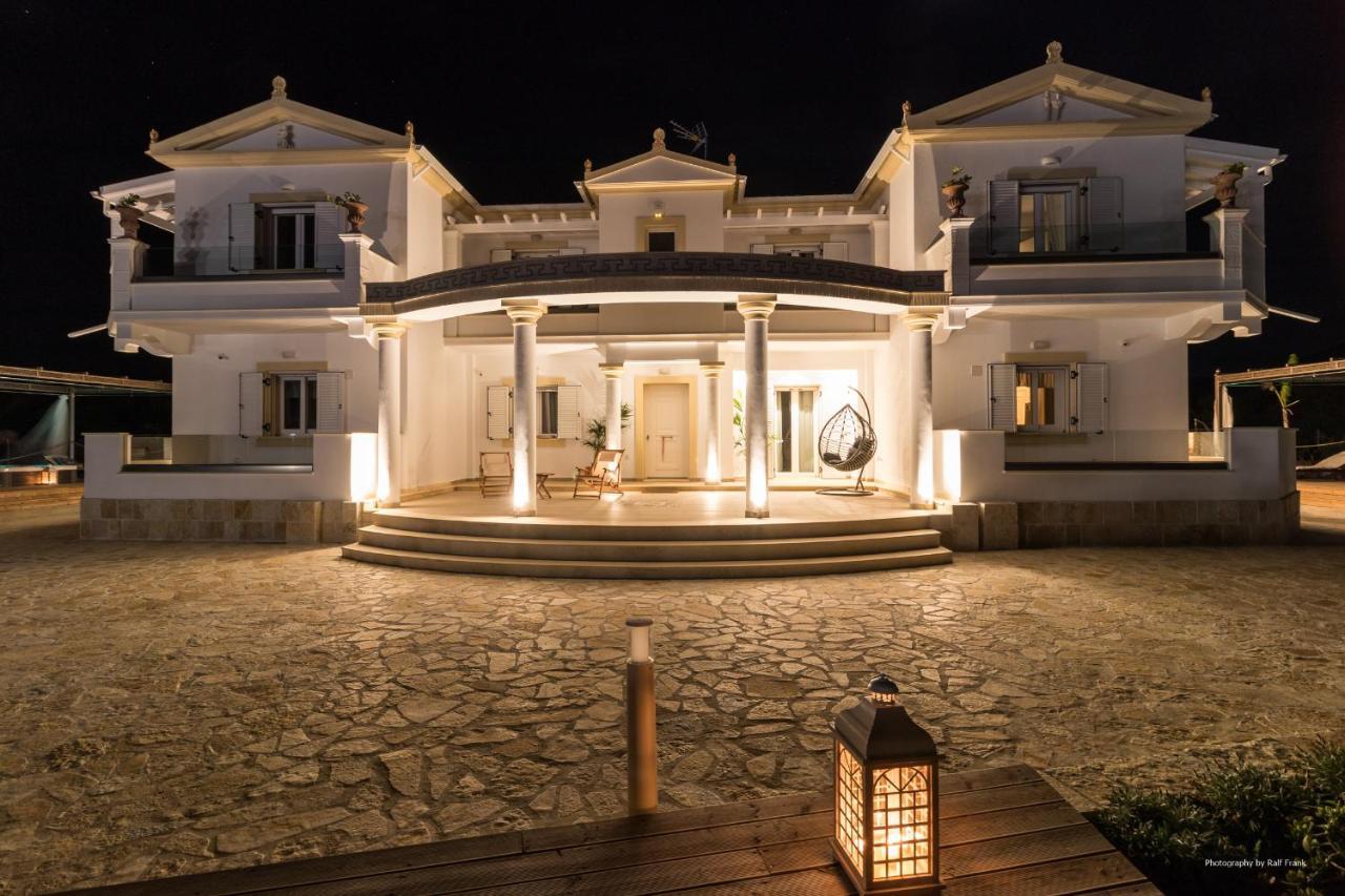 Dom wakacyjny τhalasso Palace Homes Petrití